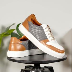 Trainer